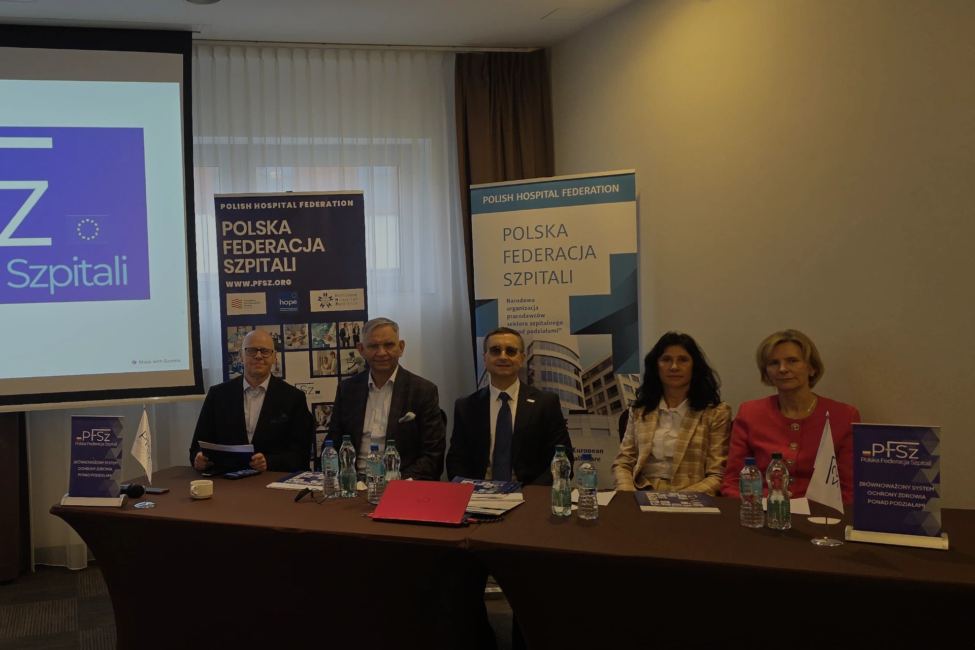 Polska Federacja Szpitali PFSz zarząd Prezes Jarosław Fedorowski Wiceprezes Zarządu Dyrektor ds Finansowych PFSz Ewa Książek-Bator Członek Zarządu Dariusz Madera Zbigniew Torbus Irena Kierzkowska